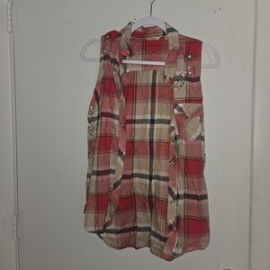 Guess Sleeveless Red and Tan Plaid Button Down Top